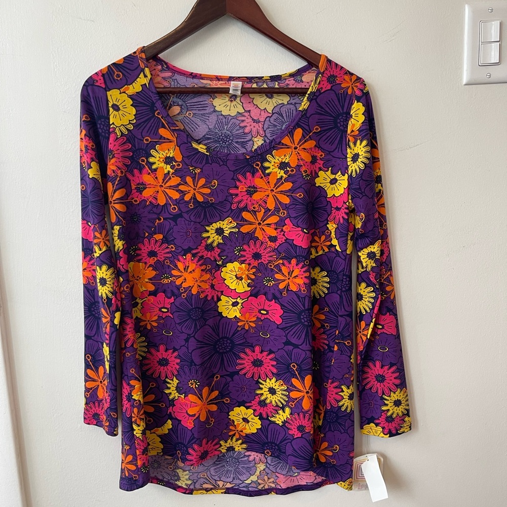 LulaRoe Lynnea floral shirt - 70s inspired costume